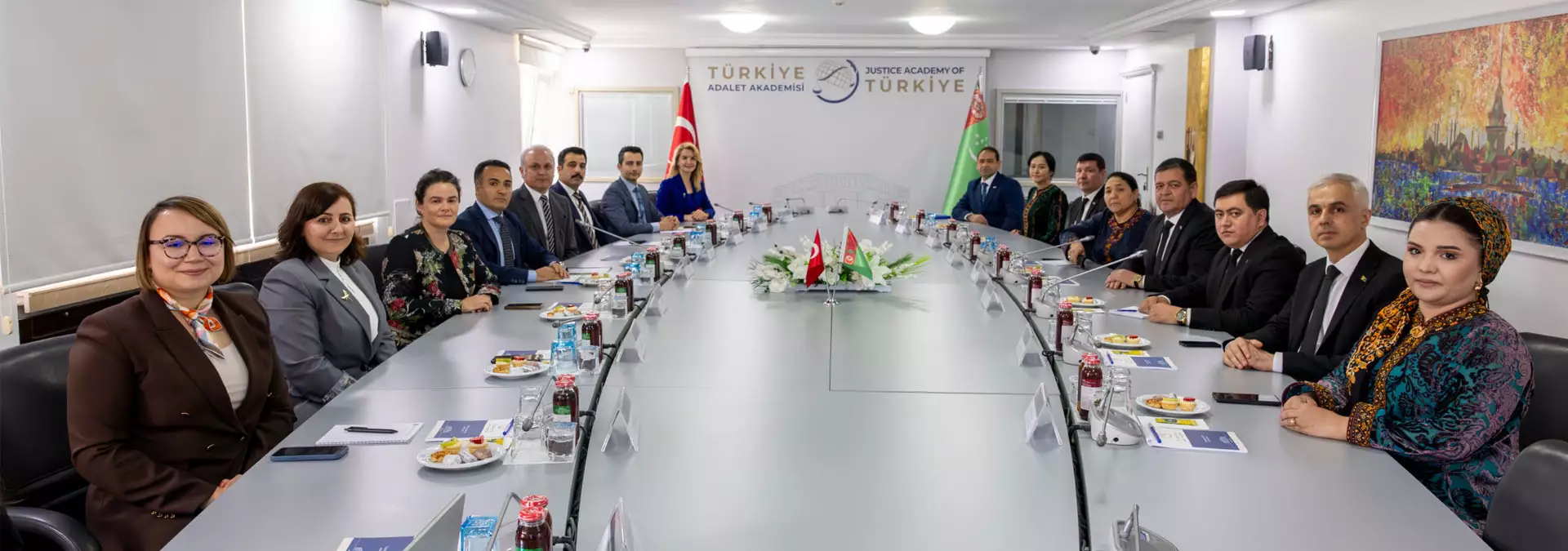 TÜRKMENİSTAN YÜKSEK MAHKEMESİ BAŞKANVEKİLİ TOYNAZAR HUDAYNAZAROV TÜRKİYE ADALET AKADEMİSİNİ ZİYARET ETTİ