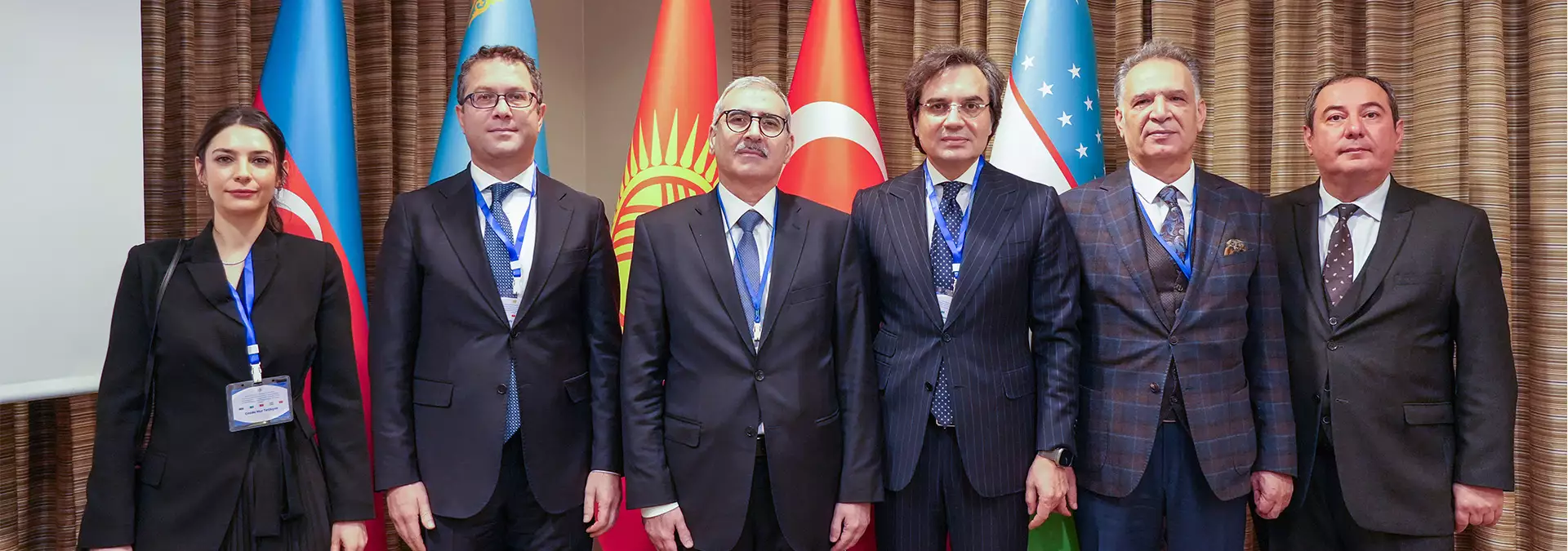 "TÜRK DEVLETLERİ ÖRGÜTÜ ÜYELERİNİN DEVLET GÜCÜNÜN ORGANİZASYONUNUN ANAYASAL TEMELLERİNİN ÖZELLİKLERİ" BAŞLIKLI ULUSLARARASI KONFERANS BAKÜ'DE GERÇEKLEŞTİRİLDİ