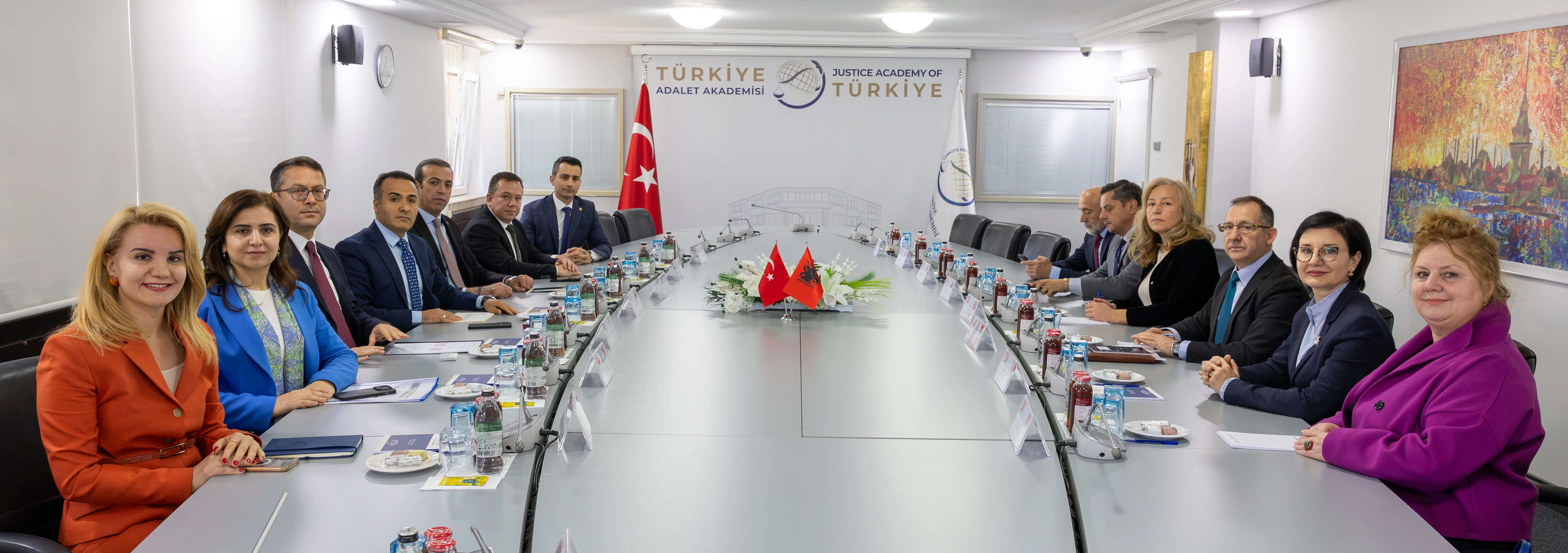 ARNAVUTLUK CUMHURİYETİ YÜKSEK SAVCILAR KURULU HEYETİ TÜRKİYE ADALET AKADEMİSİNİ ZİYARET ETTİ